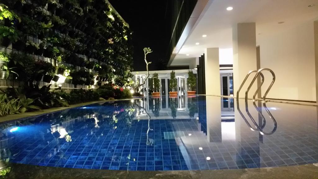 D'Best Hotel Pasar Baru Bandung Eksteriør bilde